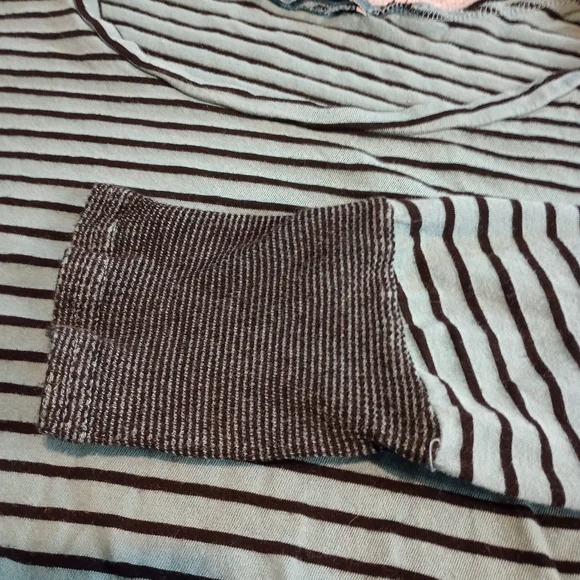 Chill Striped Teal Tunic with Contrast Waffle Knit from Cut+Loose - Picture 4 of 6